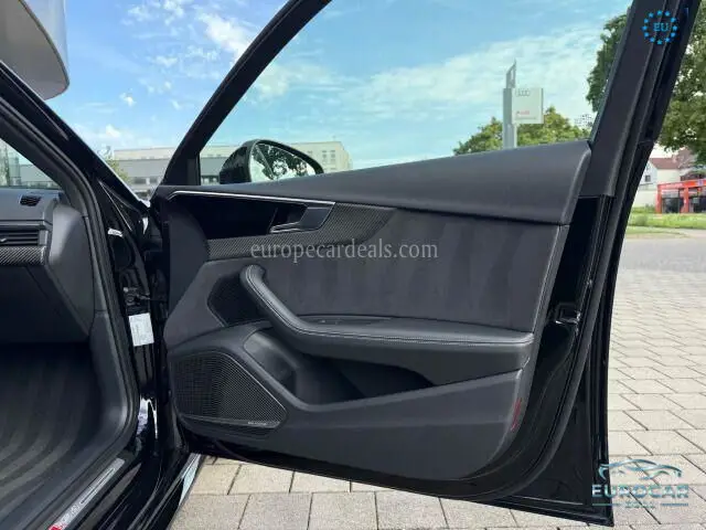 Audi RS4