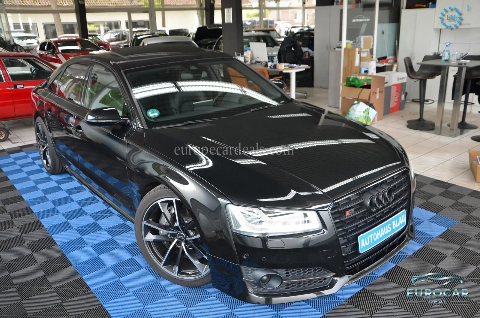 Audi S8