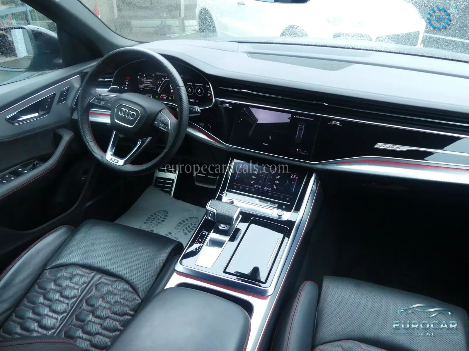 Audi RSQ8