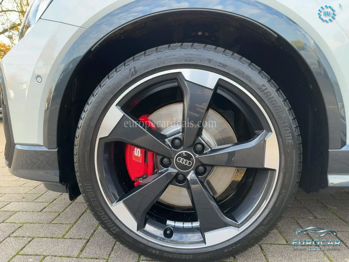 Audi SQ2