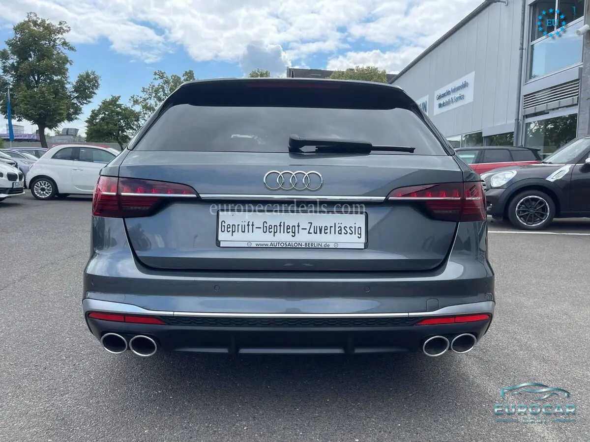 Audi S4