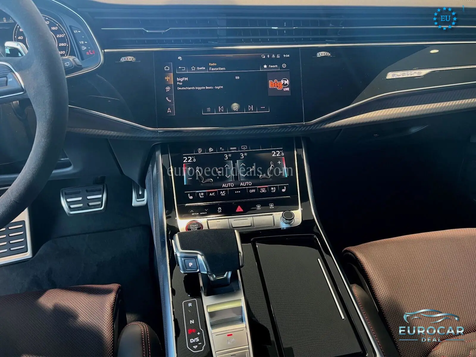 Audi RSQ8