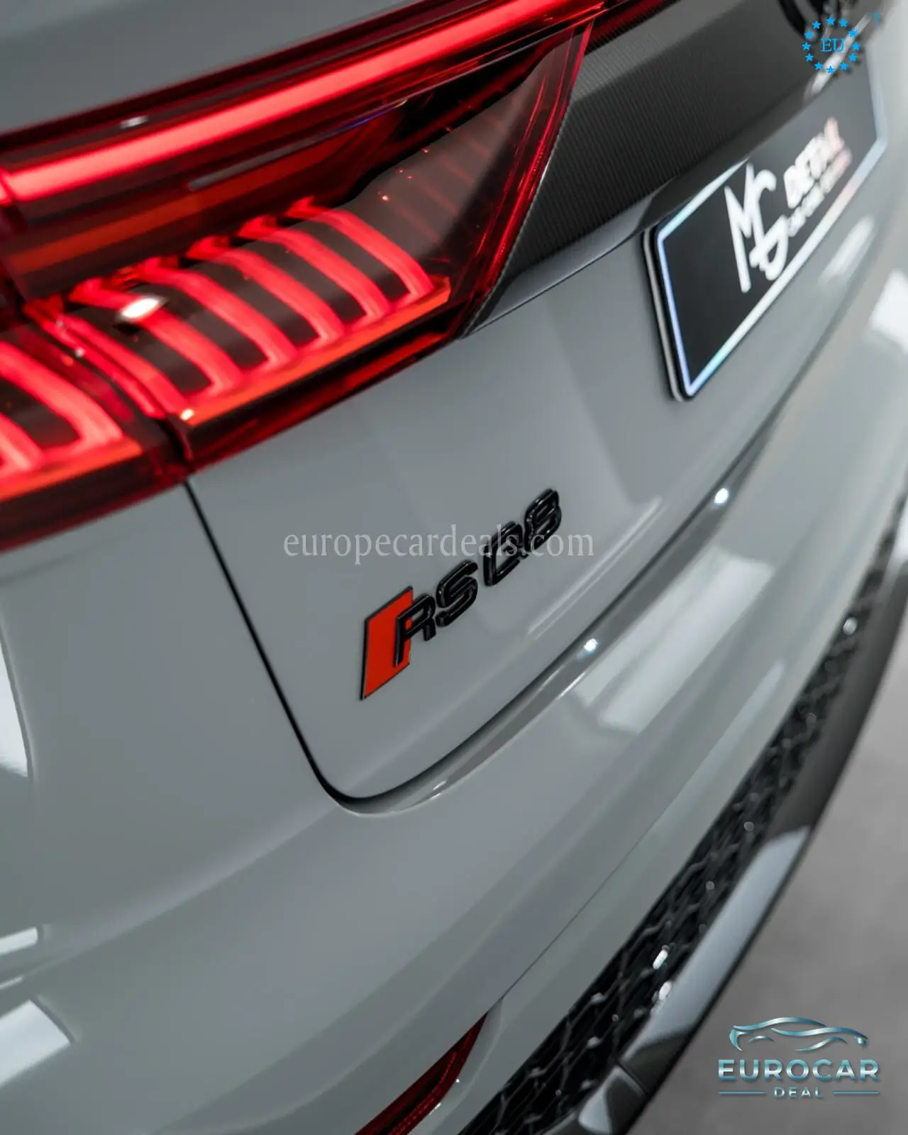 Audi RSQ8