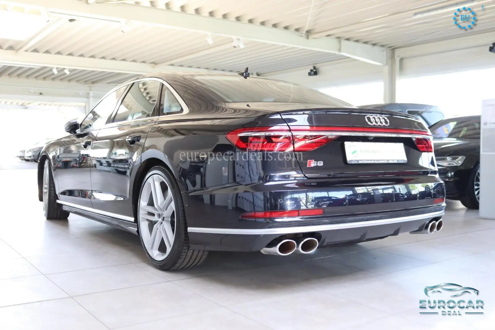 Audi S8