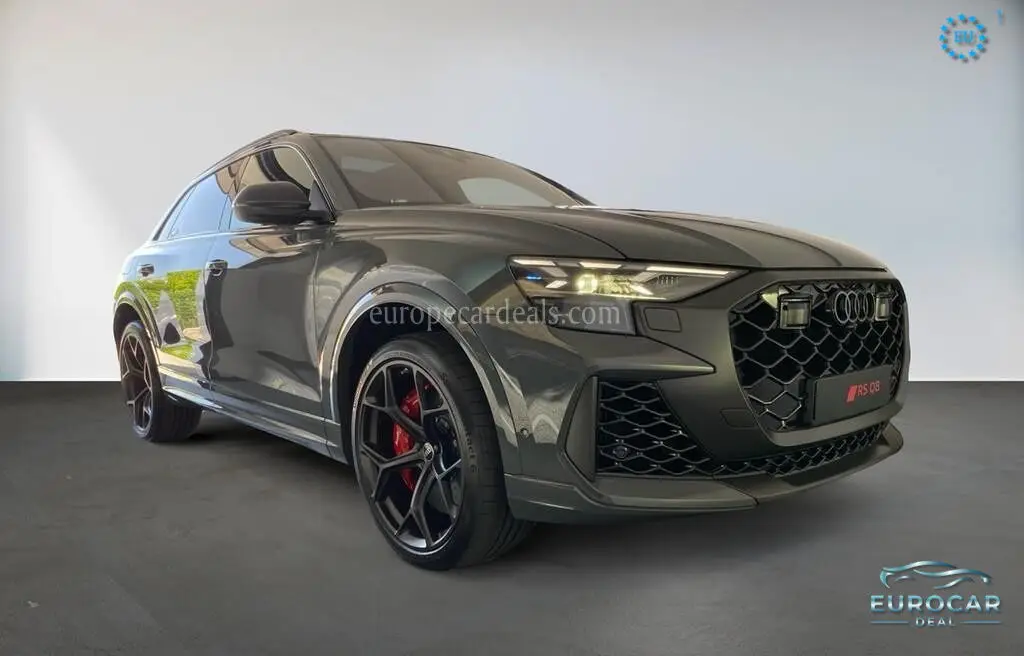 Audi RSQ8