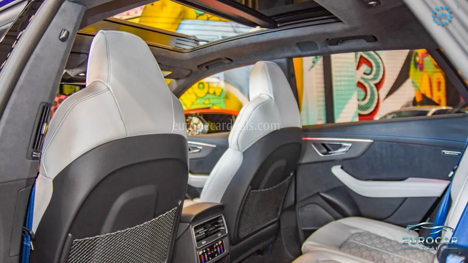 Audi RSQ8