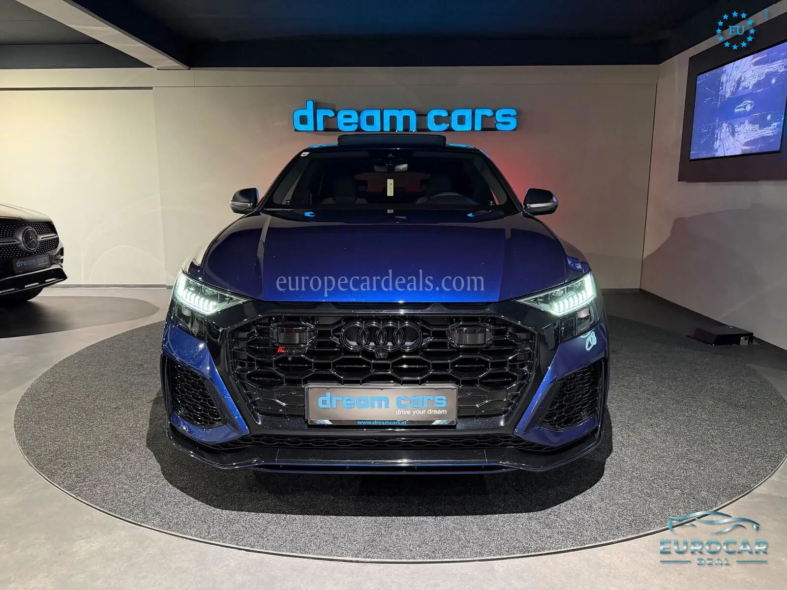 Audi RSQ8