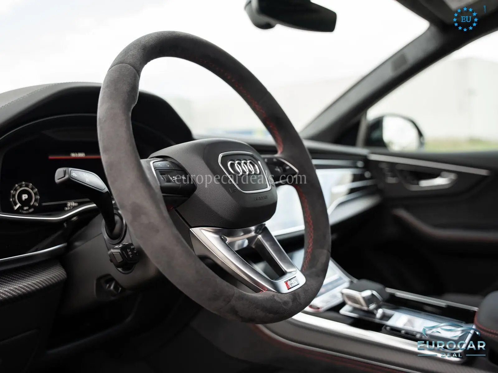 Audi RSQ8
