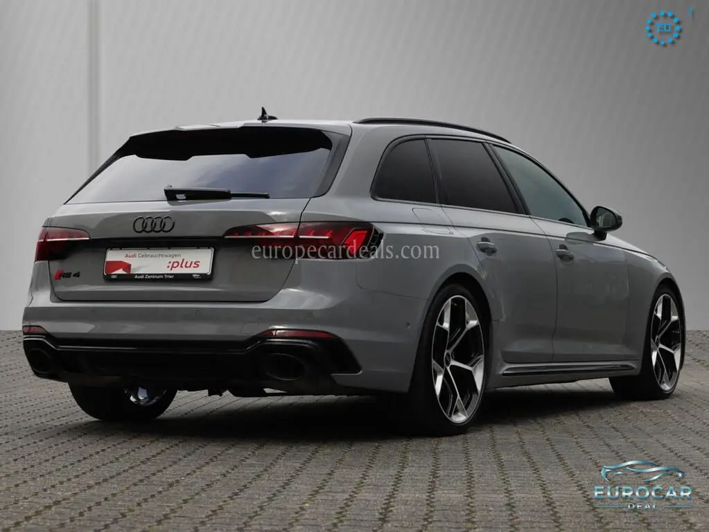 Audi RS4