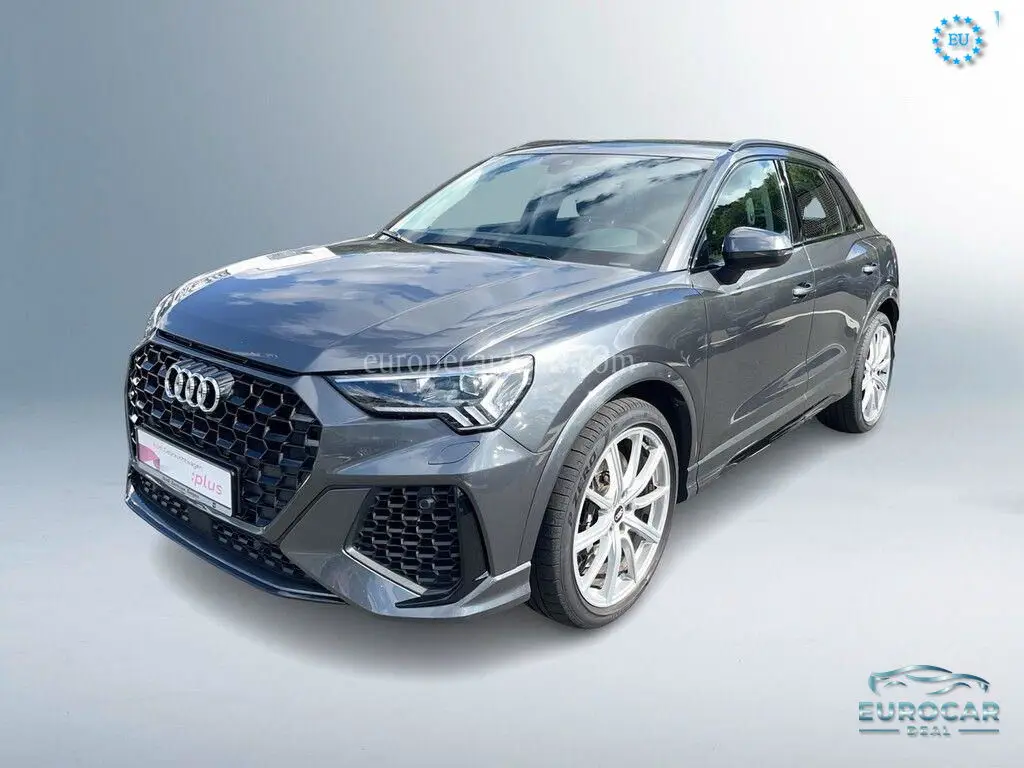 Audi RSQ3