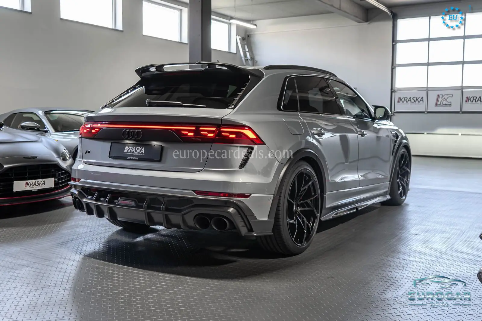 Audi RSQ8