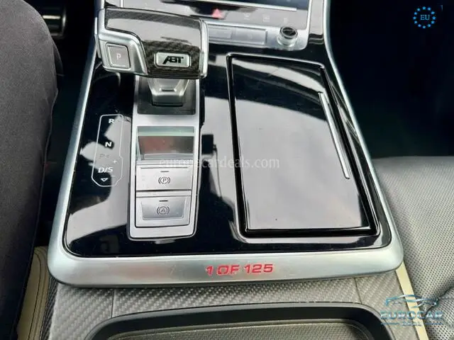Audi RSQ8