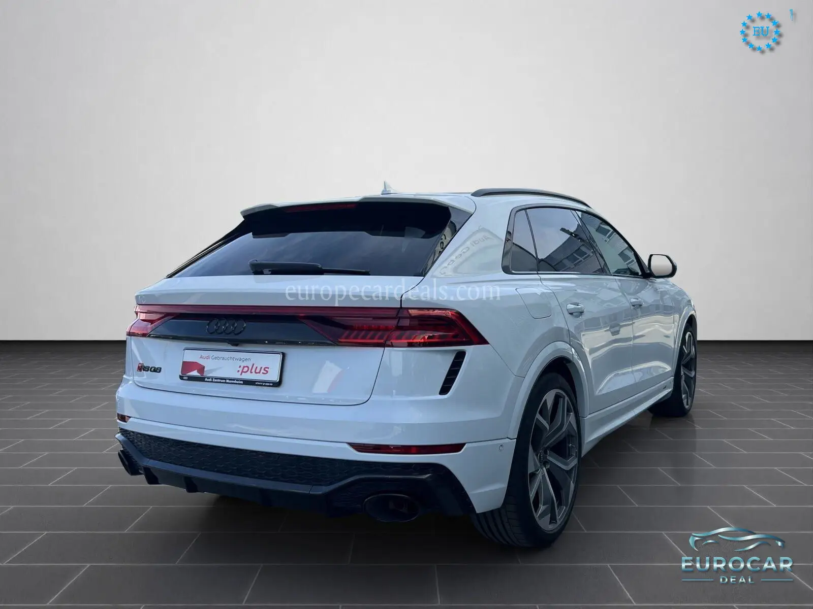 Audi RSQ8