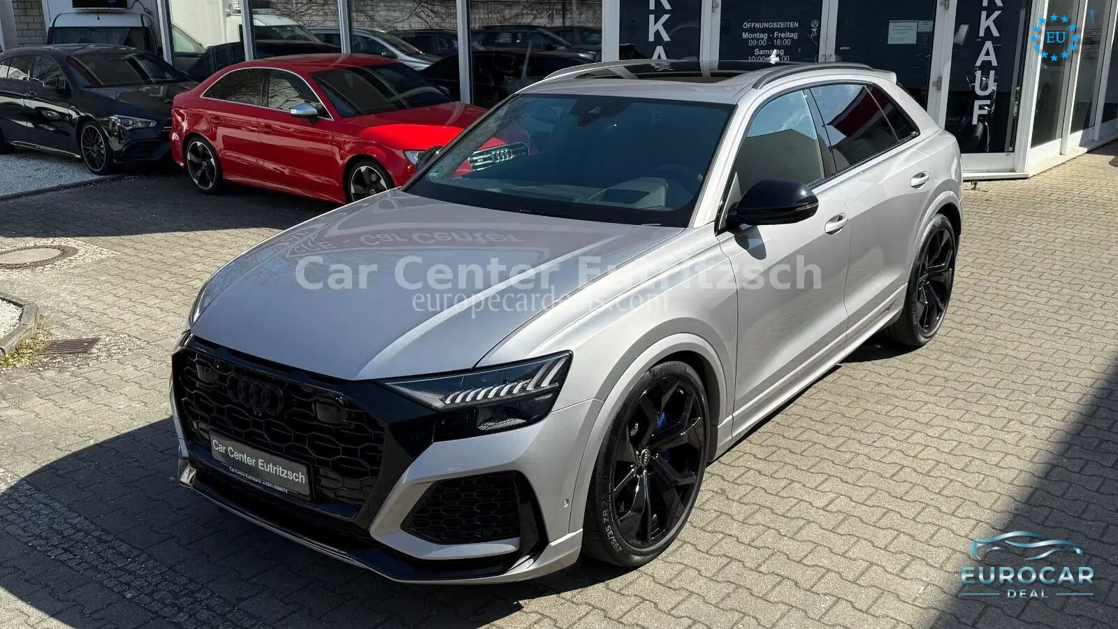 Audi RSQ8