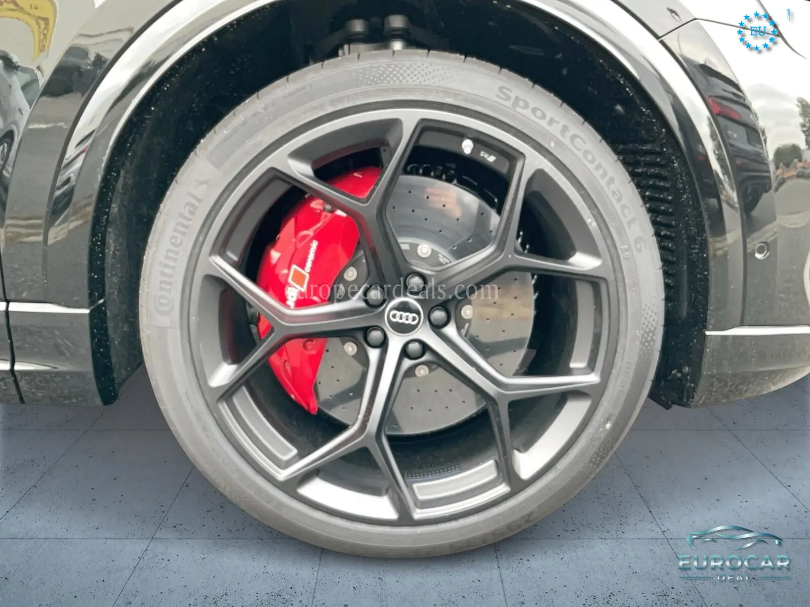 Audi RSQ8