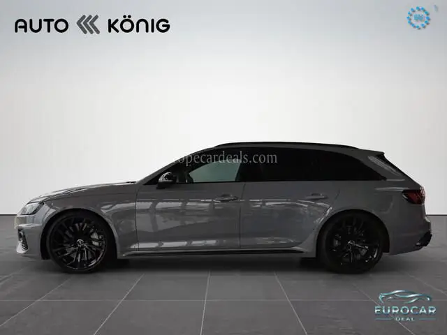 Audi RS4