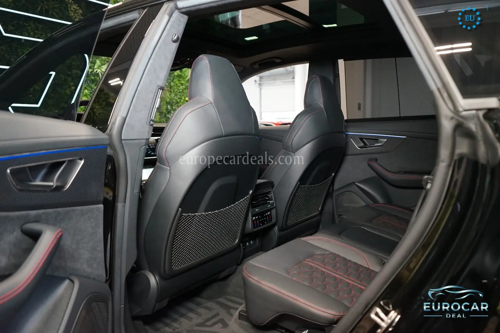 Audi RSQ8