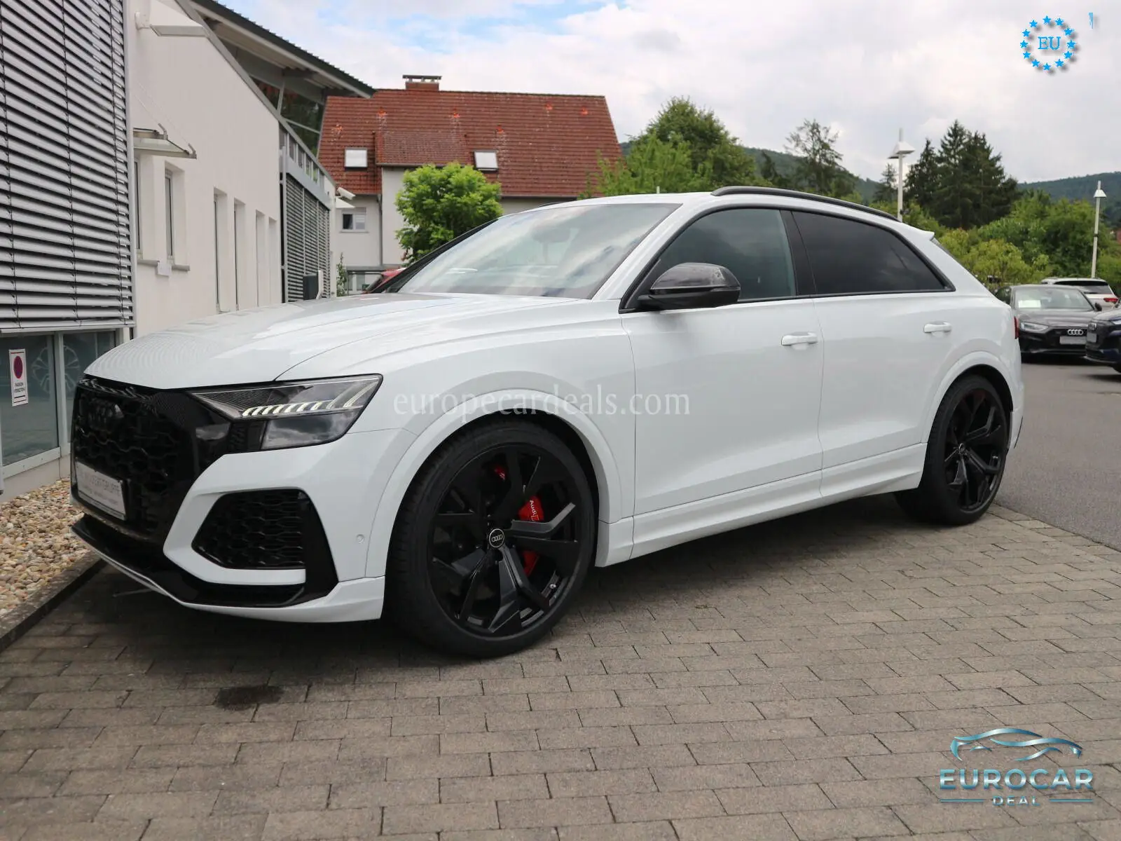 Audi RSQ8