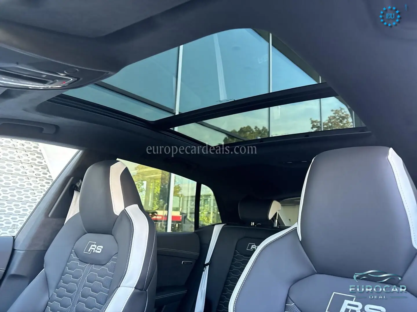 Audi RSQ8