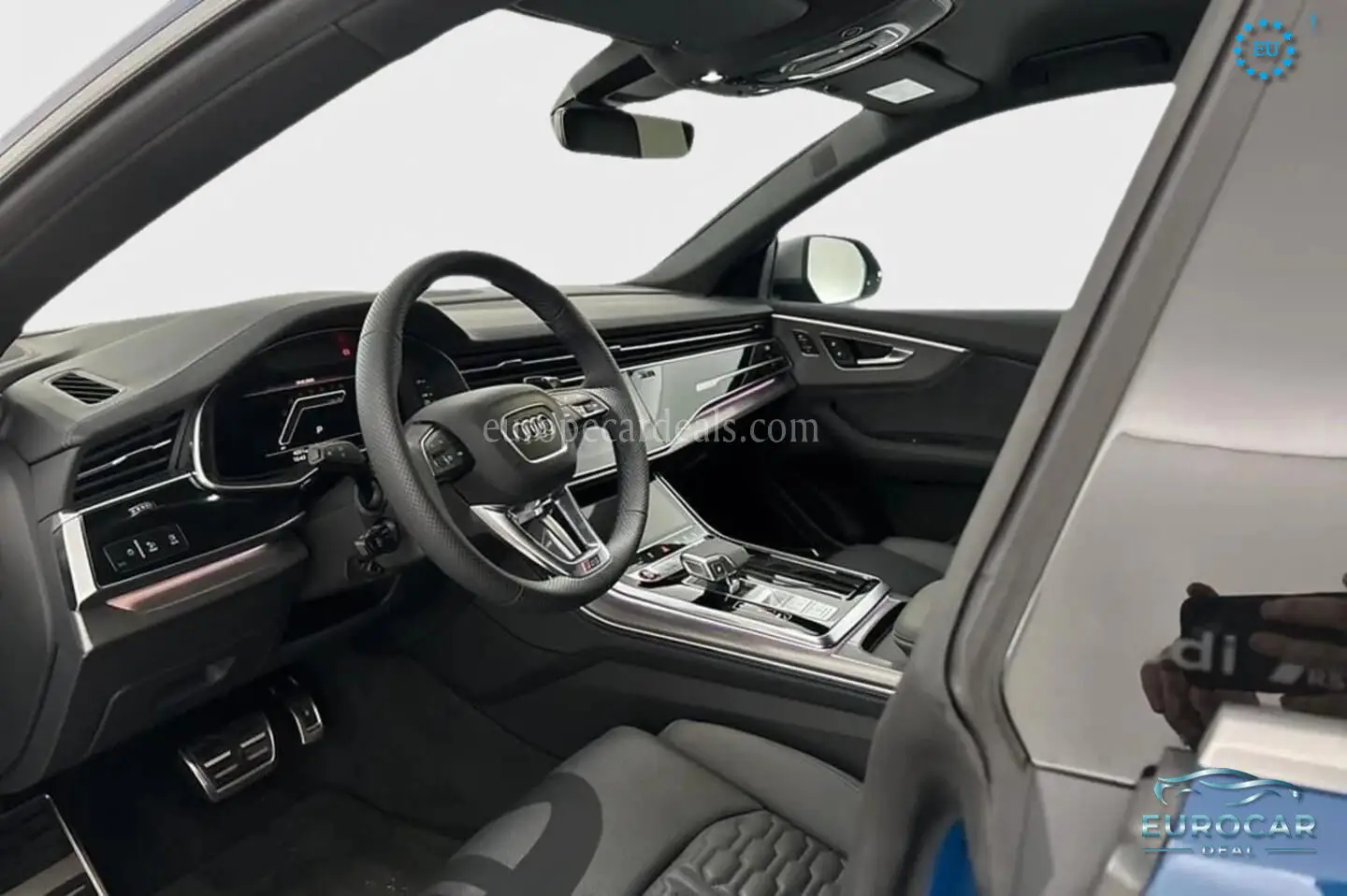 Audi RSQ8