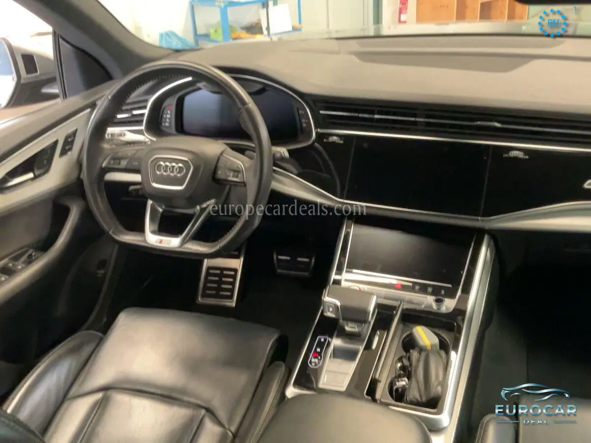 Audi SQ8