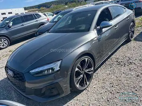 Audi S5