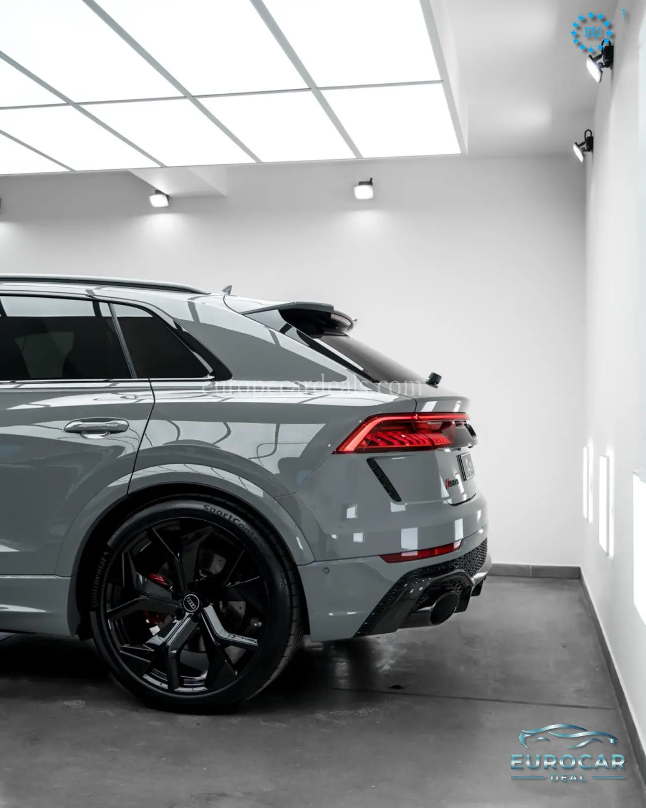 Audi RSQ8