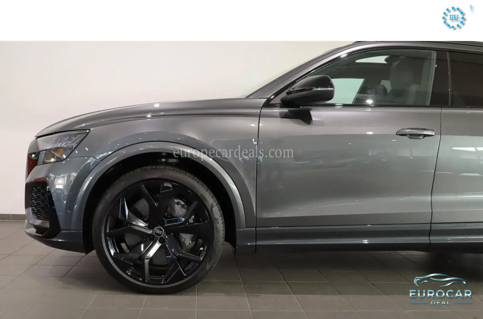 Audi RSQ8