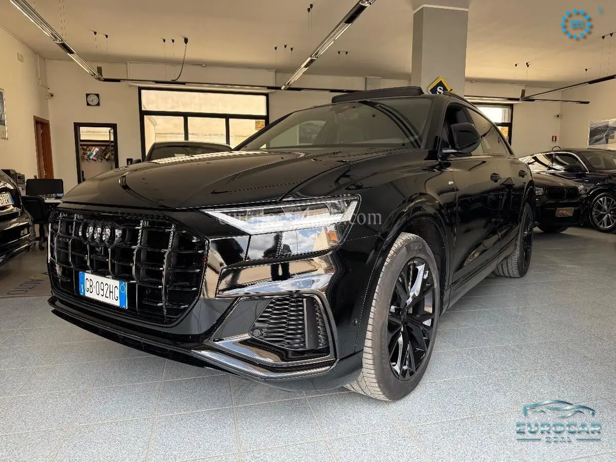 Audi Q8