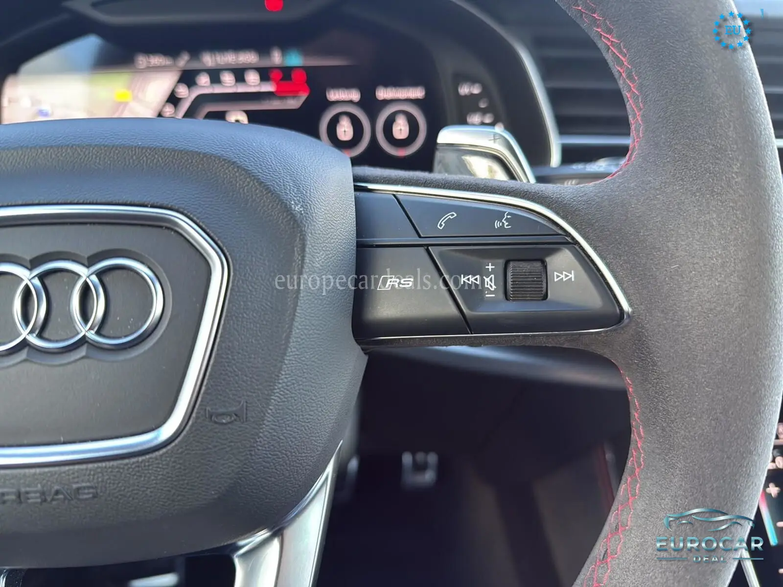 Audi RSQ8