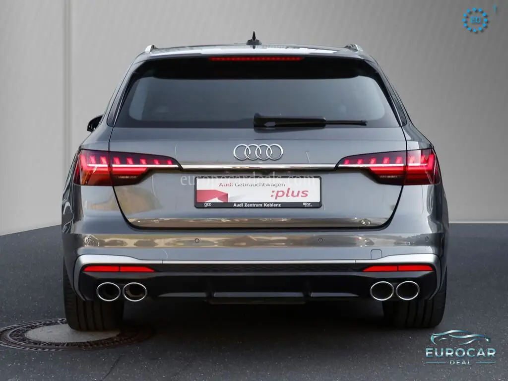 Audi S4