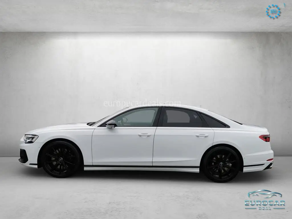 Audi S8
