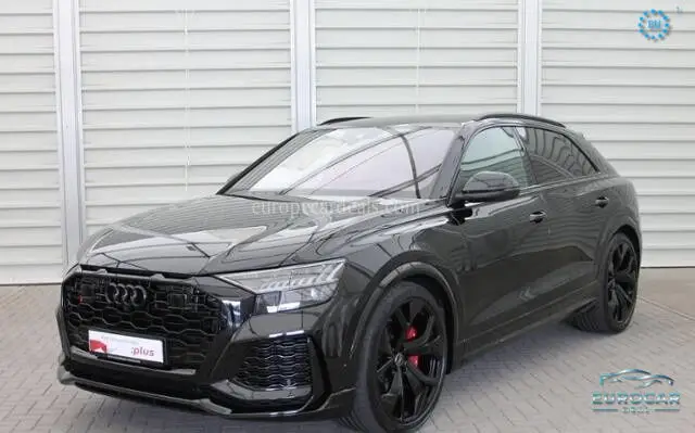 Audi RSQ8