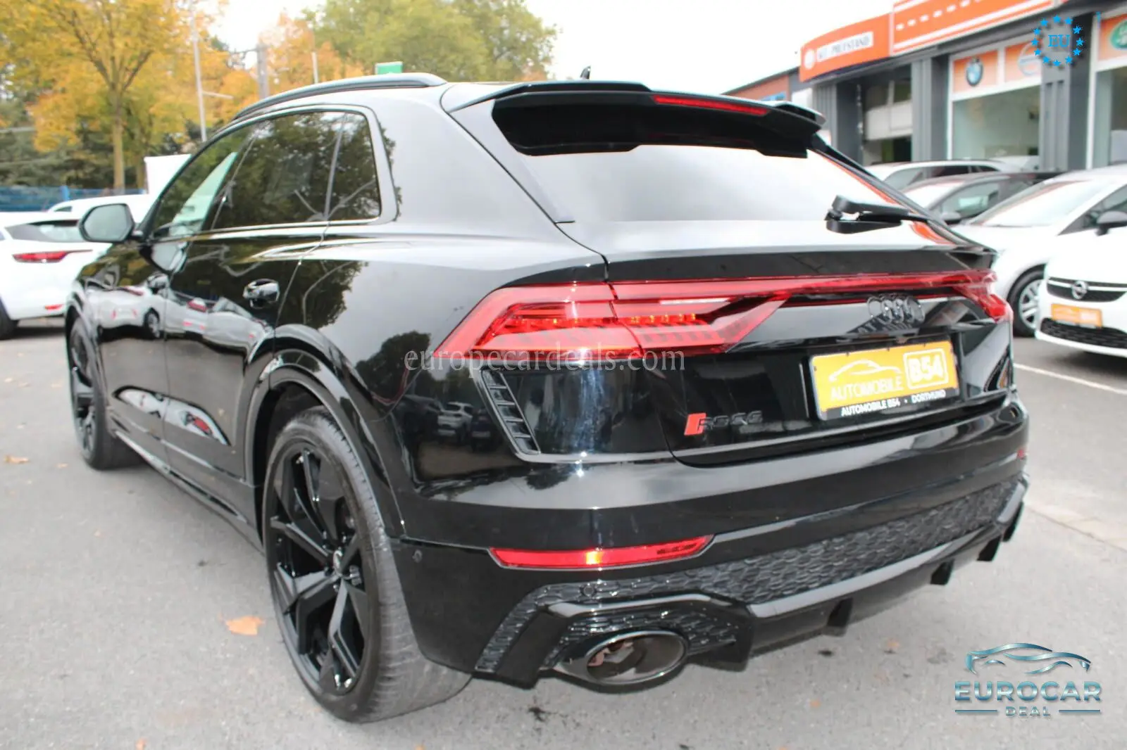 Audi RSQ8