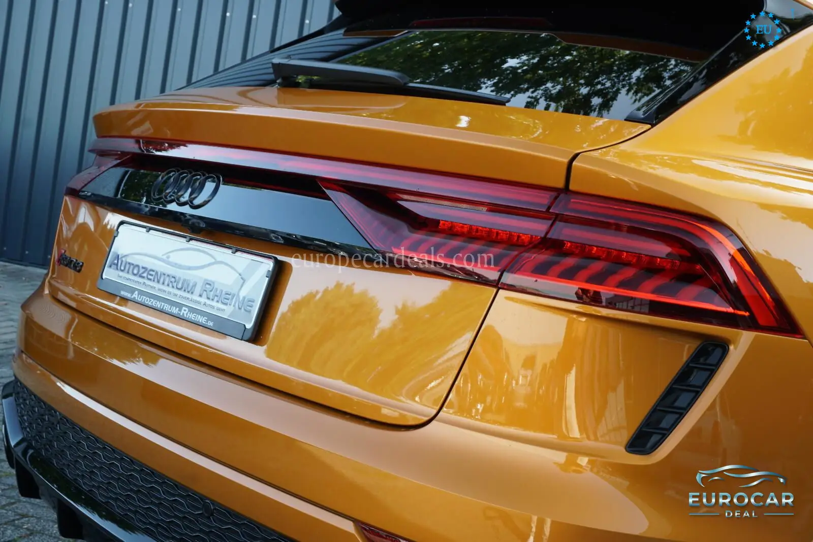 Audi RSQ8