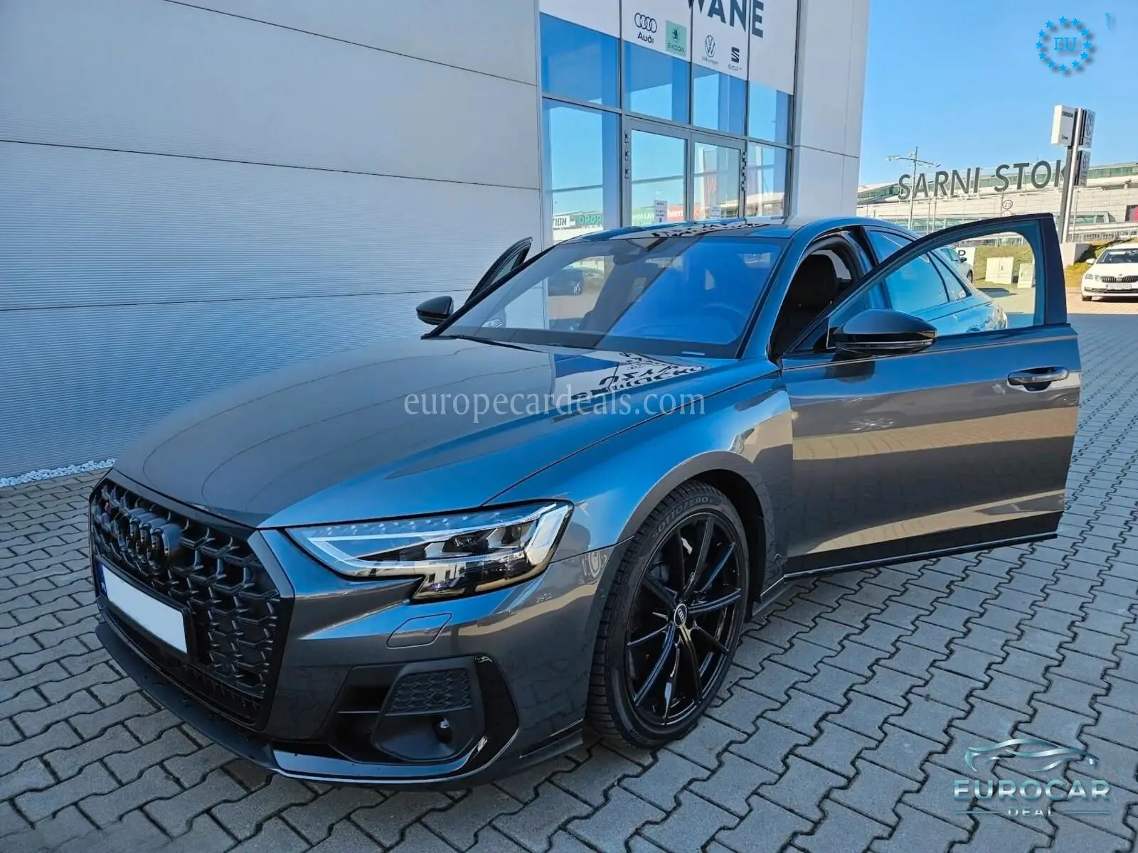 Audi S8