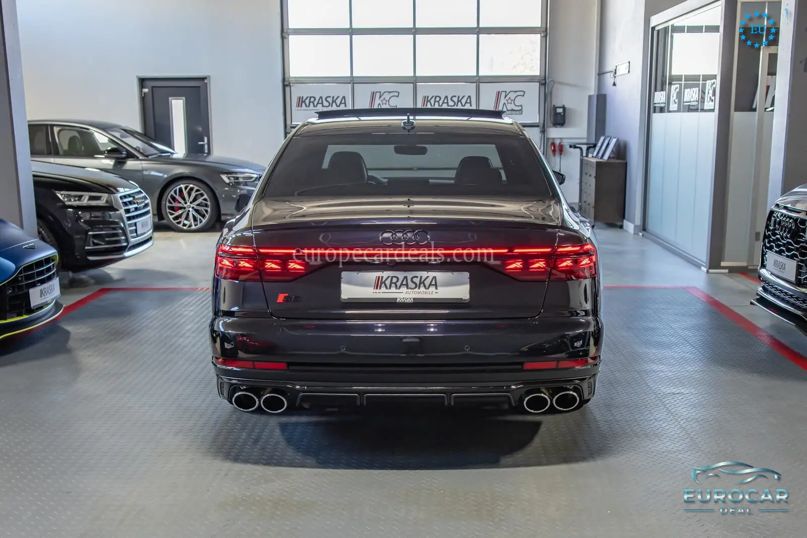 Audi S8