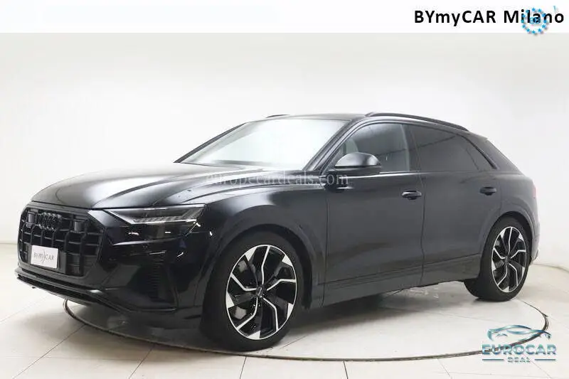 Audi Q8