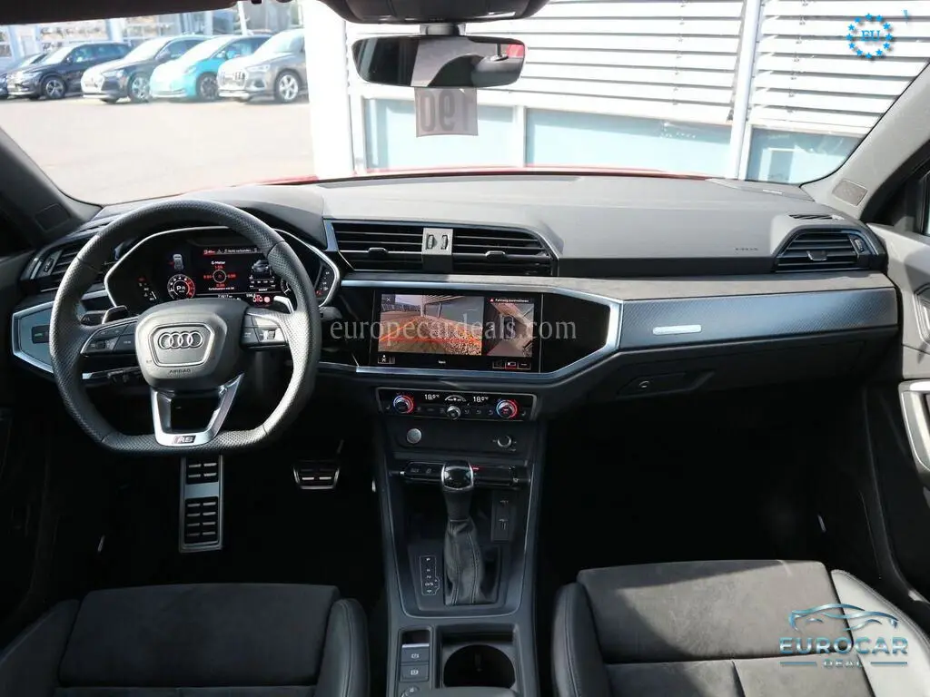 Audi RSQ3