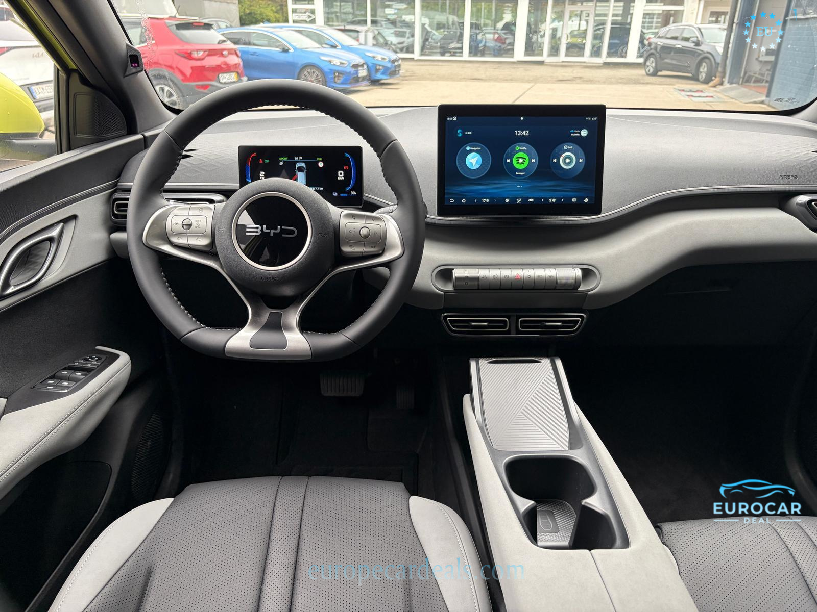 BYD DOLPHIN