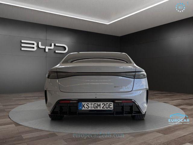 BYD SEAL