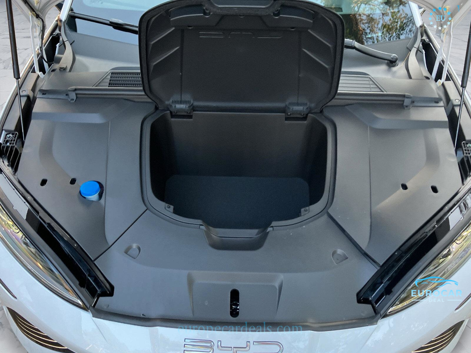 BYD SEAL