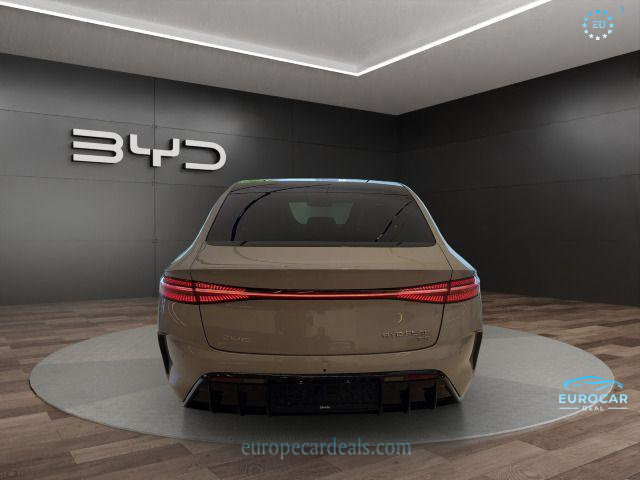 BYD SEAL