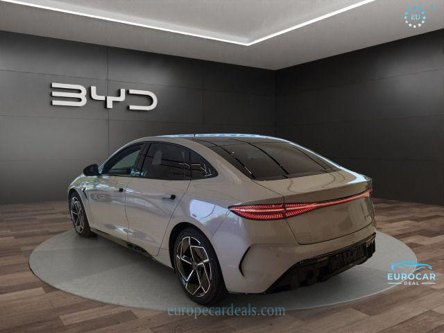 BYD SEAL