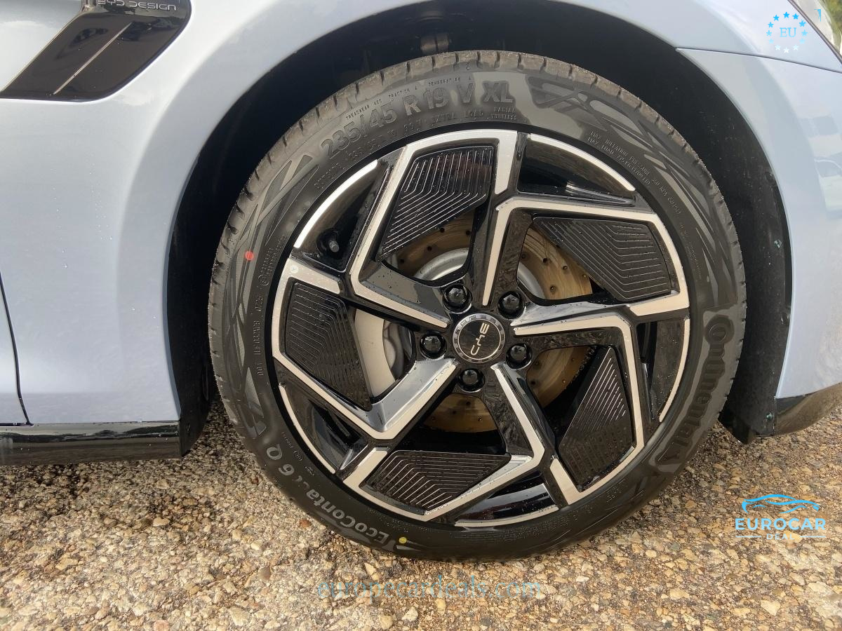 BYD SEAL
