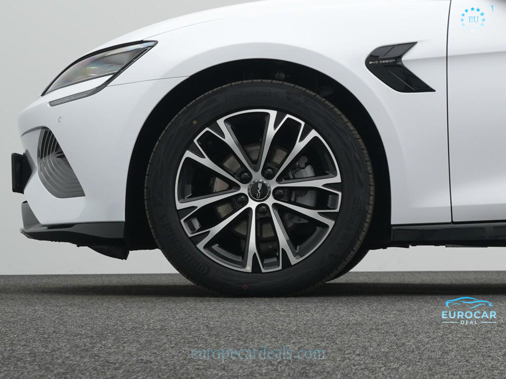 BYD SEAL