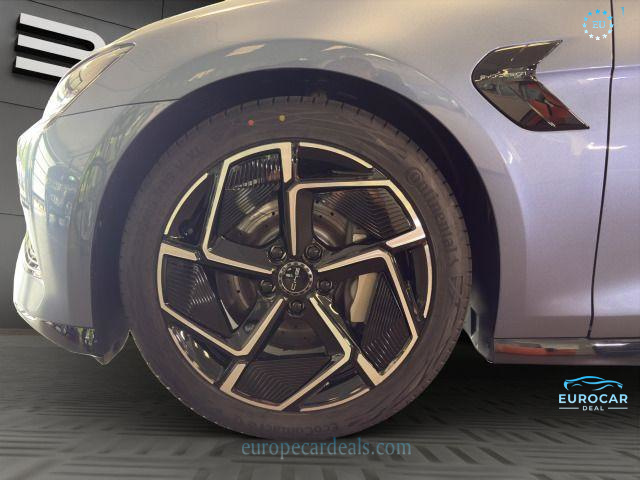 BYD SEAL