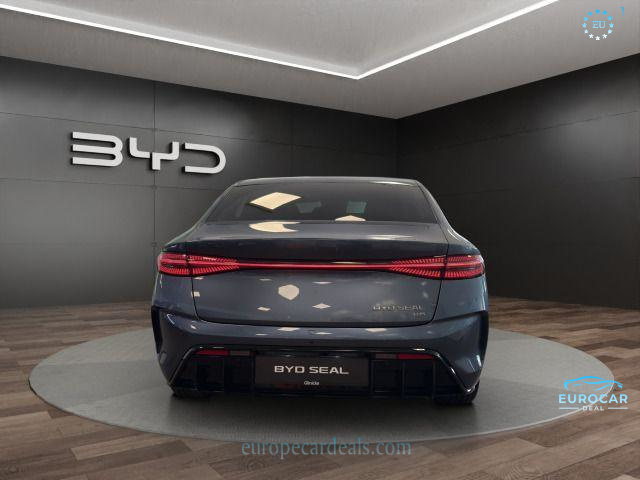 BYD SEAL
