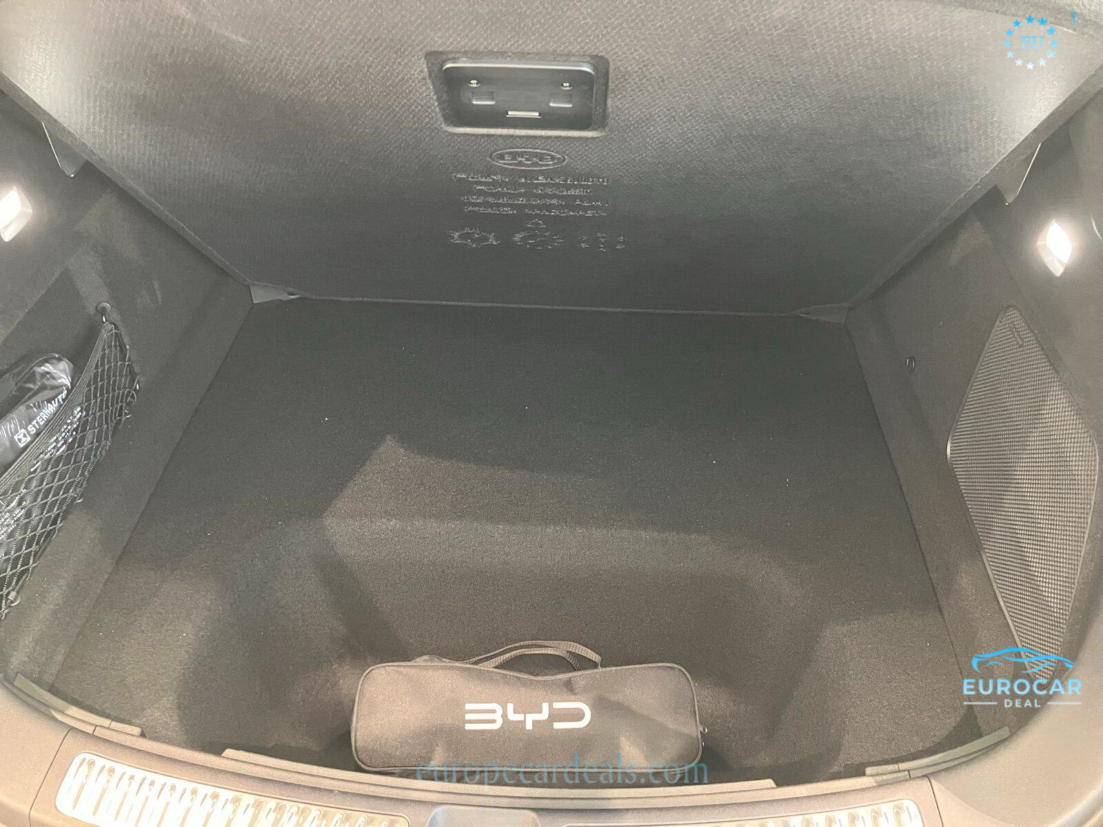 BYD SEALION 7