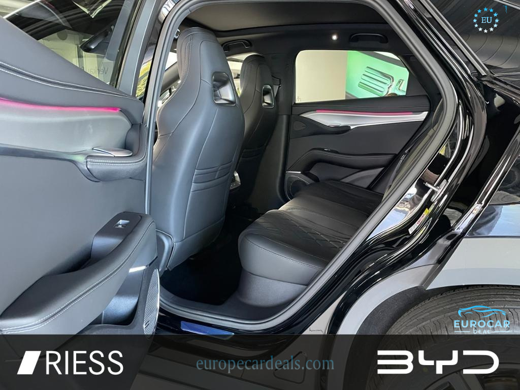 BYD SEALION 7